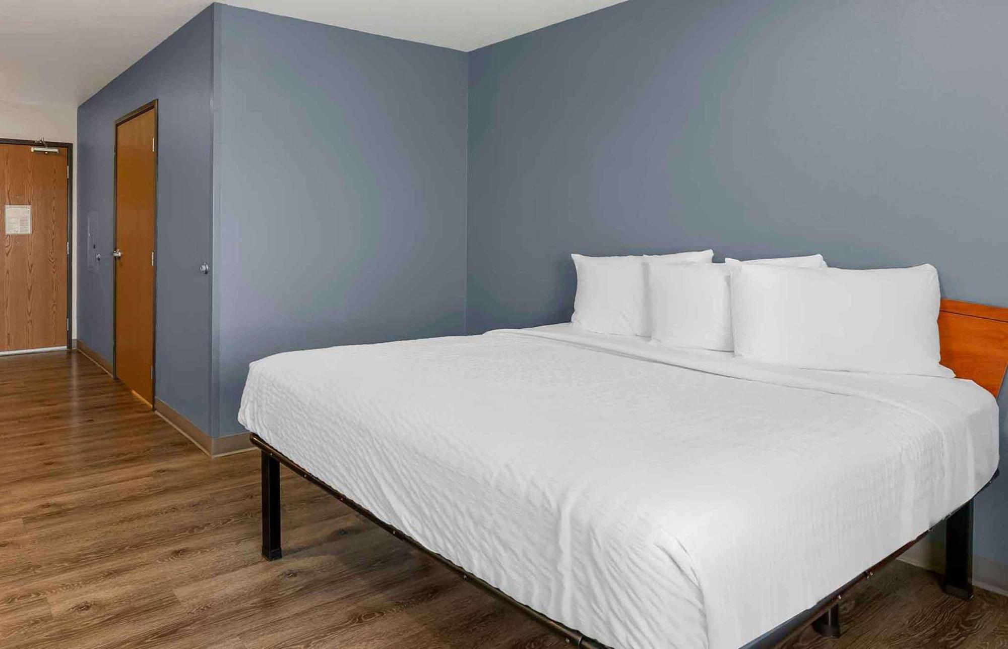 Extended Stay America Select Suites - Cleveland - Airport المظهر الخارجي الصورة